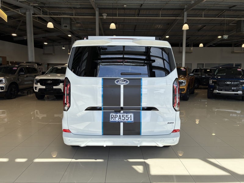2026 Ford Transit Tourneo Custom Sport AWD image 5
