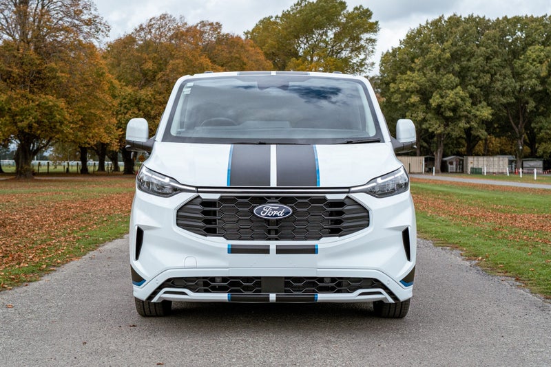 2026 Ford Transit Tourneo Custom Sport Mini Bus image 2