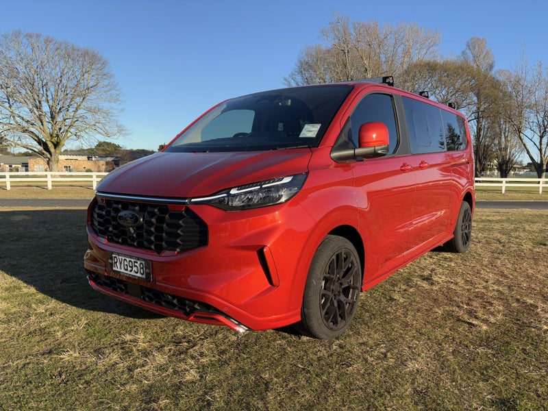 2026 Ford Transit TOURNEO SPORT AWD 8 SEATER image 3