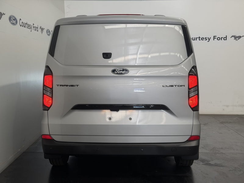 2026 Ford Transit VAN TREND 2.0L DIESEL 2WD AUTO image 4
