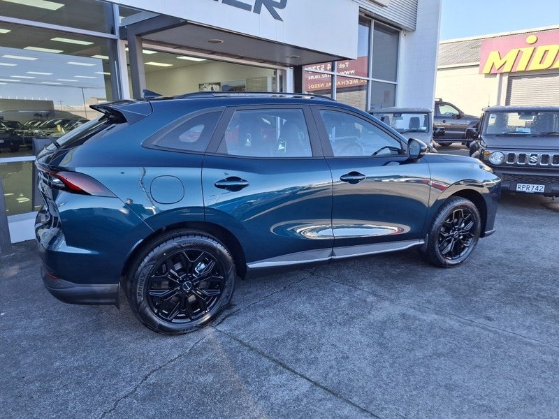 2026 Forthing Taikon Super Hybrid Taikon Luxury... image 3