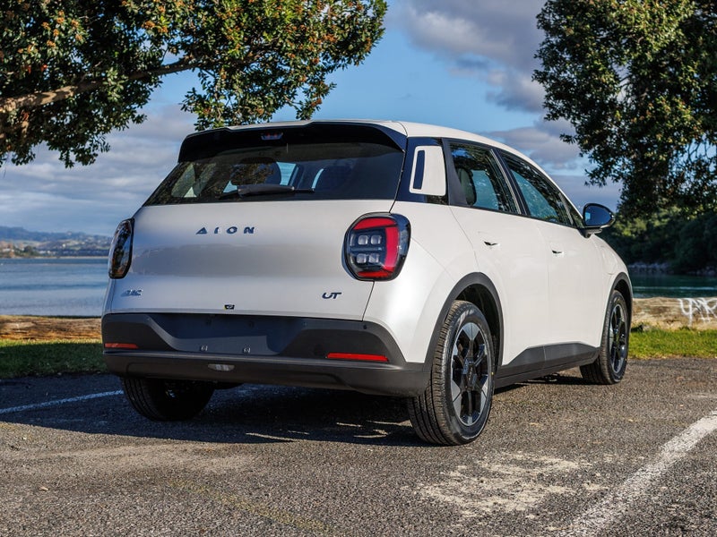 2026 GAC Aion UT EV PREMIUM image 4