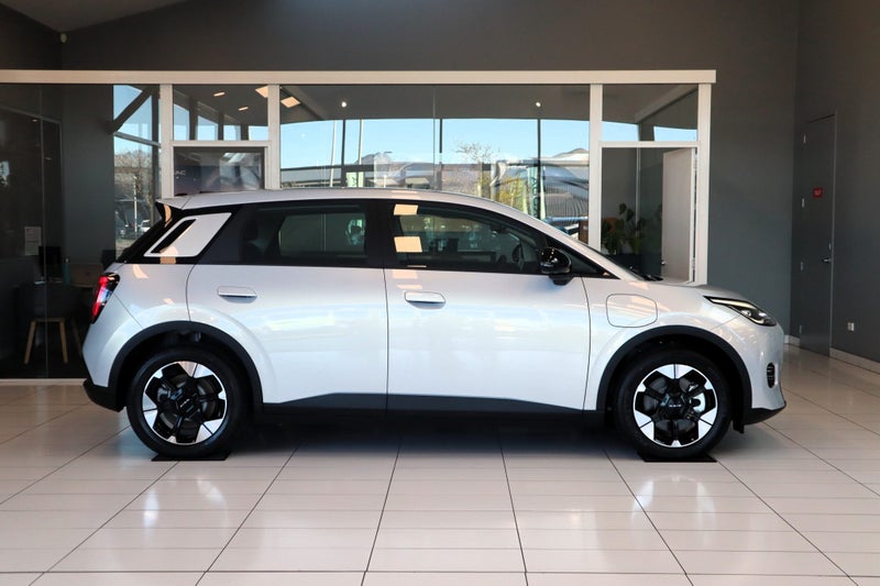 2026 GAC Aion UT EV Premium Hatchback 150kW image 4
