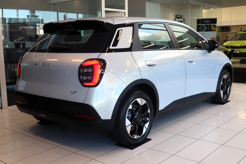 2026 GAC Aion UT EV Premium Hatchback 150kW image 5