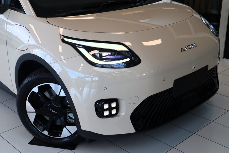 2026 GAC Aion UT EV Premium Hatchback 150kW image 2