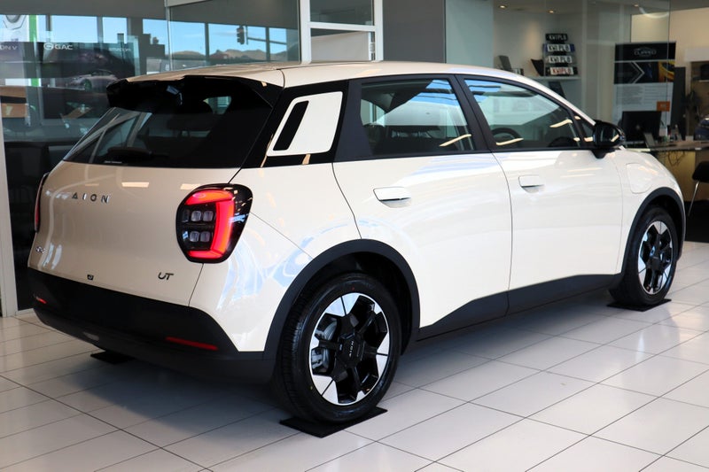 2026 GAC Aion UT EV Premium Hatchback 150kW image 5