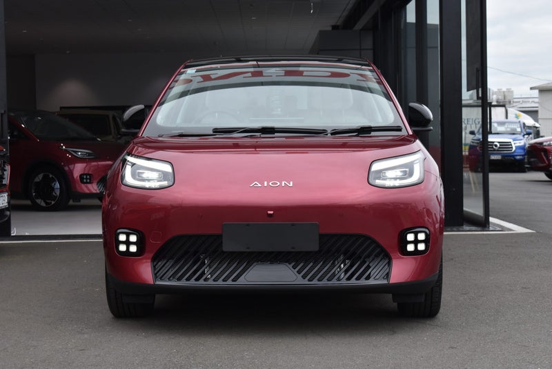 2026 GAC Aion UT Luxury image 4