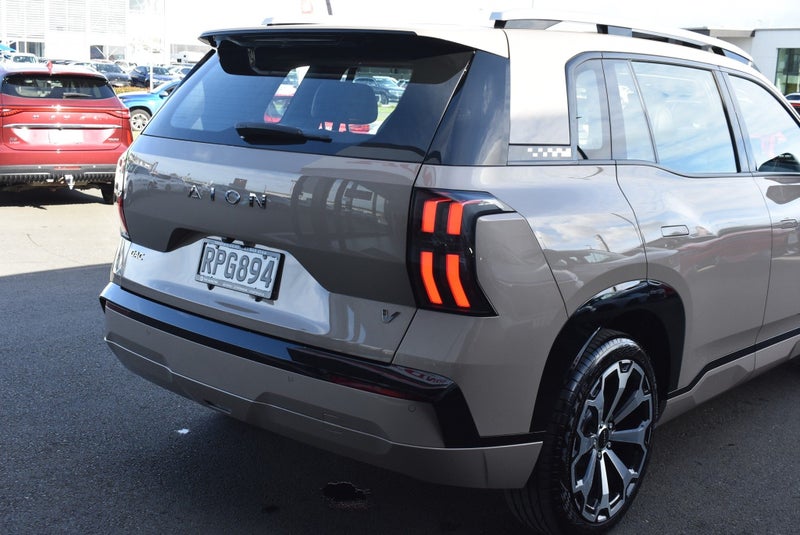 2026 GAC AION V 75Kwh EV image 3