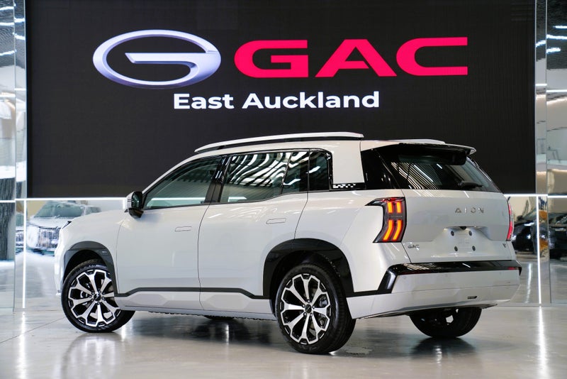 2026 GAC AION V LUX image 2