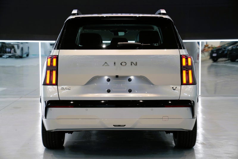 2026 GAC AION V LUX image 4