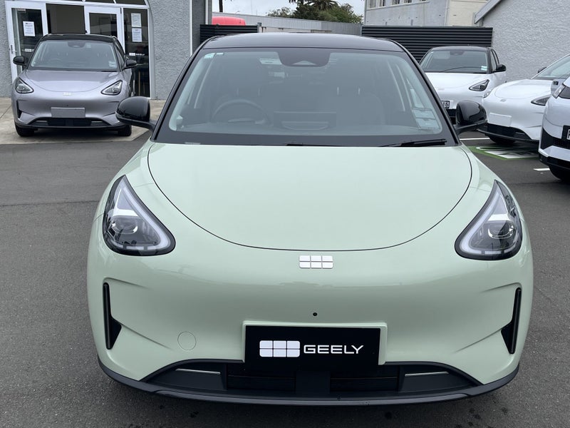 2026 Geely EX2 Inspire image 3
