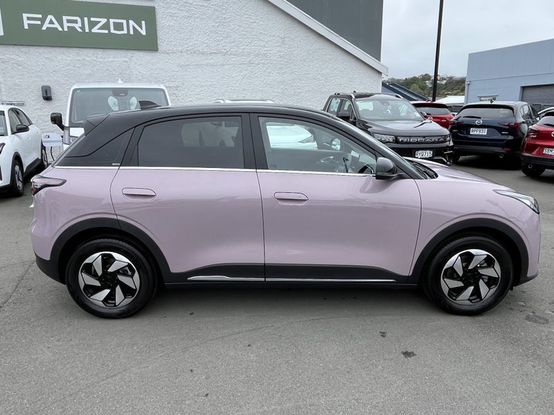 2026 Geely EX2 Inspire image 3
