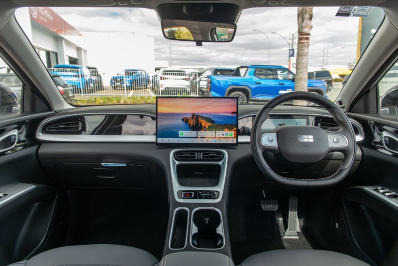 2026 Geely EX2 Inspire 47Kwh image 3