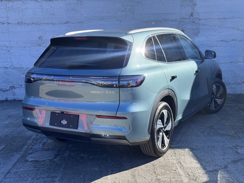 2026 Geely EX5 Inspire Ext. Range image 4