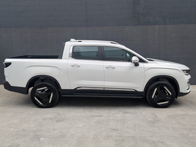 2026 Geely Riddara AWD image 4