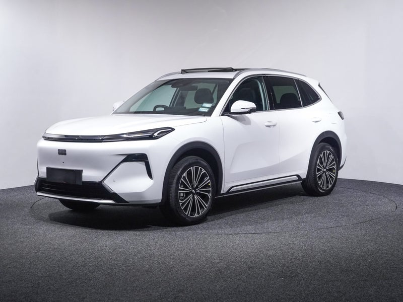 2026 Geely Starray EM-i Inspire PHEV Super Hybrid image 3