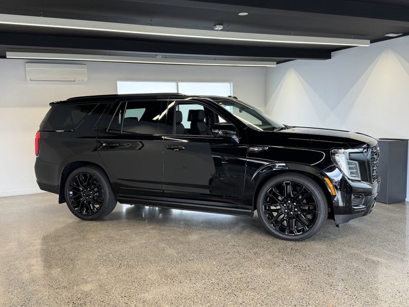 2026 GMC Yukon image 2