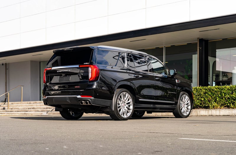 2026 GMC Yukon Denali 6.2P/4WD/10At image 3