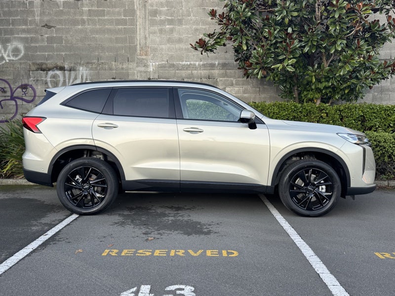 2026 GWM HAVAL H6 Ultra Hybrid image 2