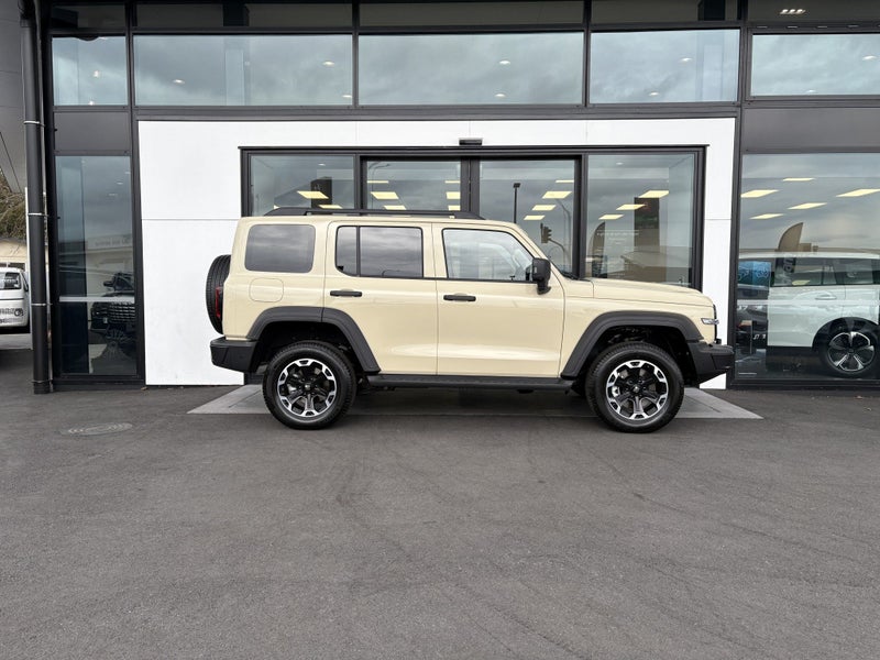 2026 GWM Tank 300 300 ULTRA PHEV PHEV image 2