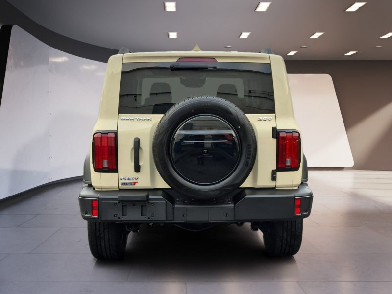 2026 GWM Tank 300 Lux Phev image 4