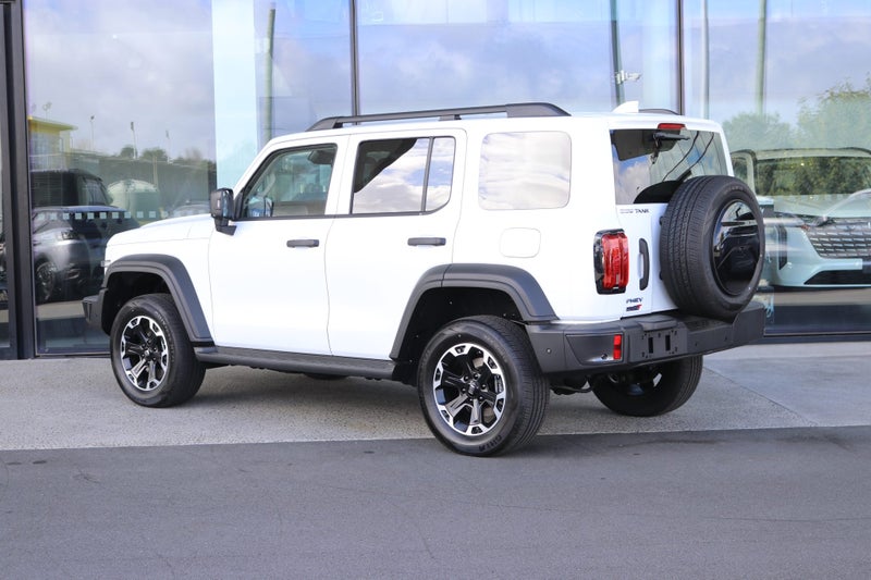 2026 GWM Tank 300 Lux PHEV 4x4 Hi4-T - NZ New image 3