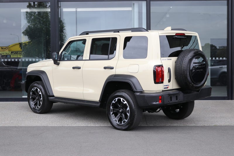 2026 GWM Tank 300 Lux PHEV 4x4 Hi4-T - NZ New image 3