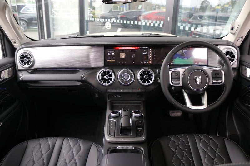 2026 GWM Tank 300 Lux PHEV 4x4 Hi4-T - NZ New image 4