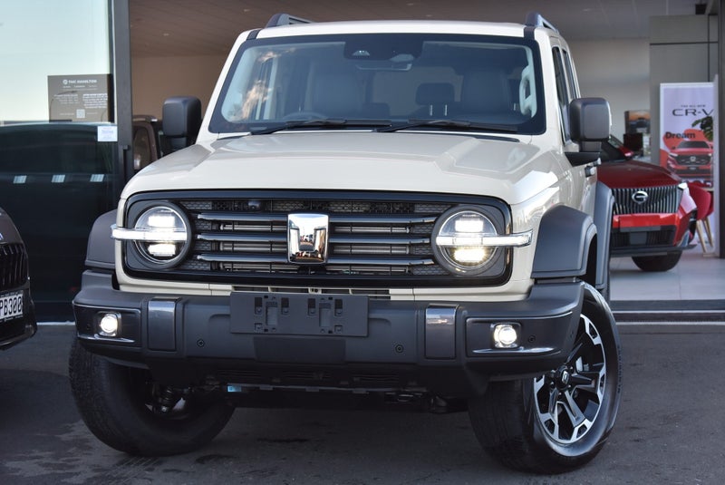 2026 GWM Tank 300 Lux PHEV image 2