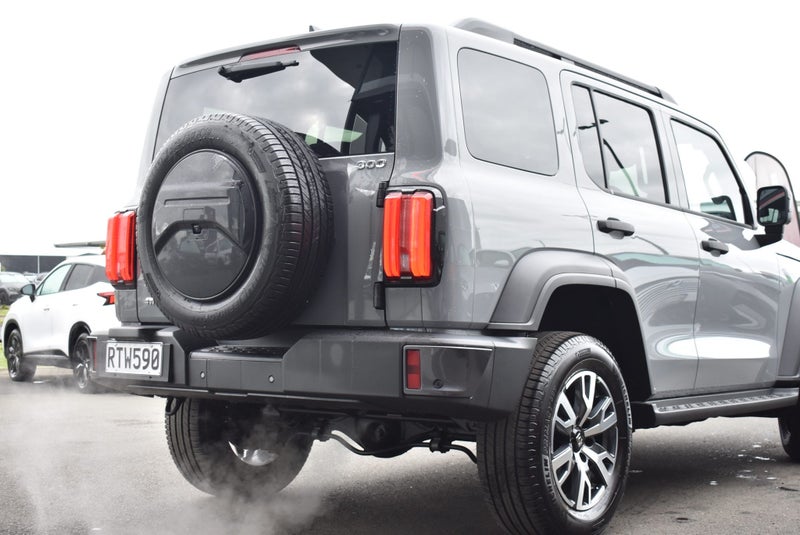 2026 GWM Tank 300 Ultra Petrol image 5