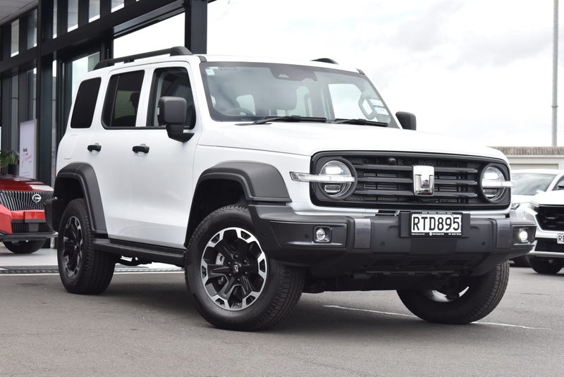 2026 GWM Tank 300 ULTRA PHEV Hi-4T image 3