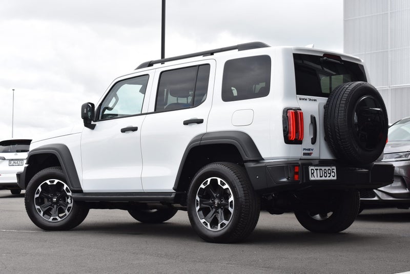 2026 GWM Tank 300 ULTRA PHEV Hi-4T image 4