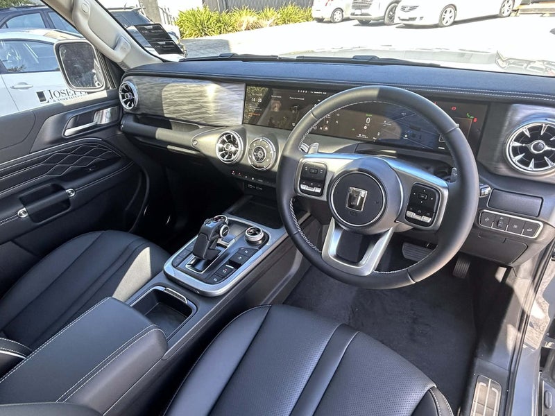 2026 GWM Tank 300 Ultra PHEV Hi4-T image 2