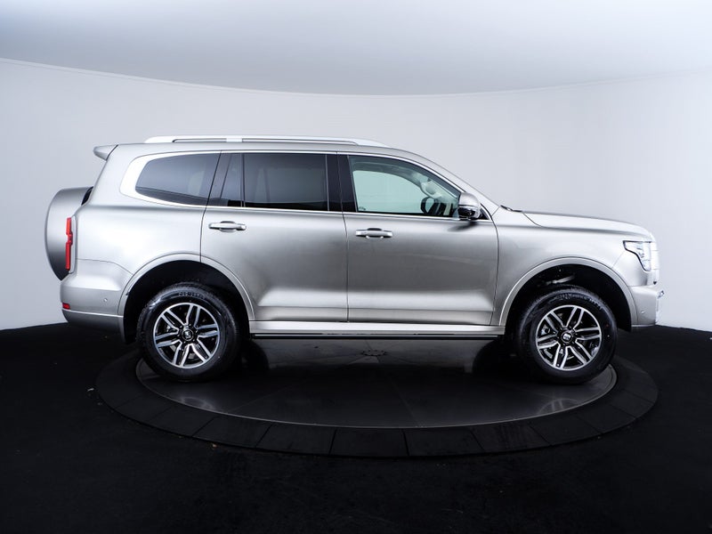 2026 GWM Tank 500 Ultra Hybrid 4x4 7 Seater image 4