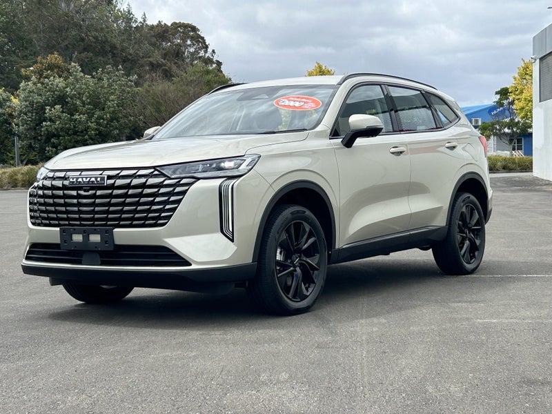 2026 Haval H6 Luxury Facelift Hybrid Lux 2Wd Hy... image 5