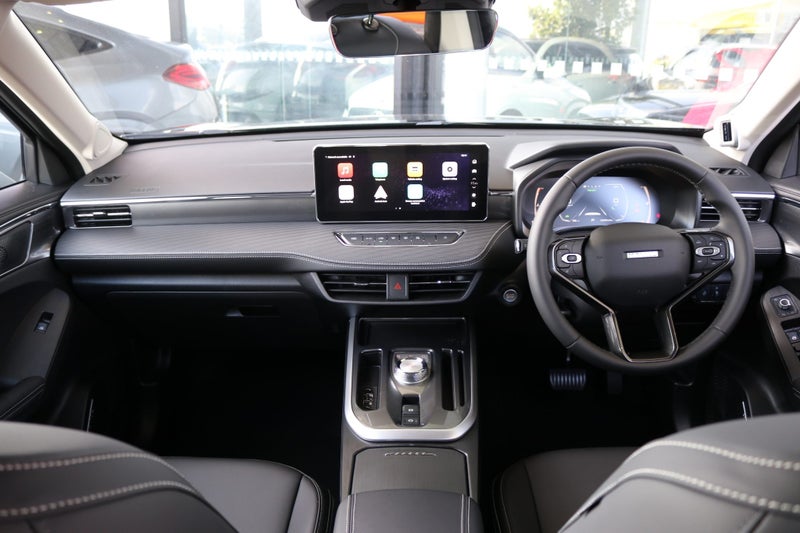 2026 Haval Jolion LUX 2WD HEV - NZ New image 3