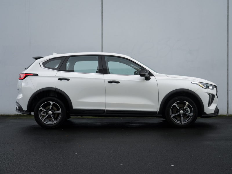 2026 Haval Jolion Premium 2WD 1.5P Hybrid 5Dr W... image 3