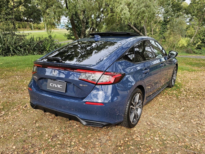 2026 Honda Civic SR 2.0PEH/HD image 3