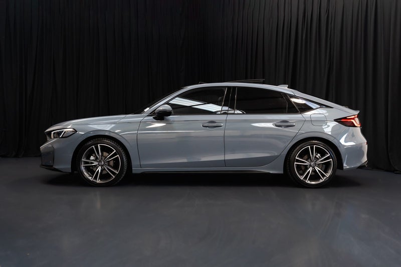 2026 Honda Civic SR Hybrid image 4
