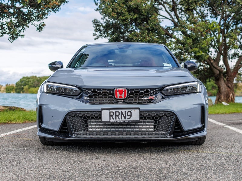 2026 Honda Civic TYPE R 2.0L TURBO MANUAL image 3