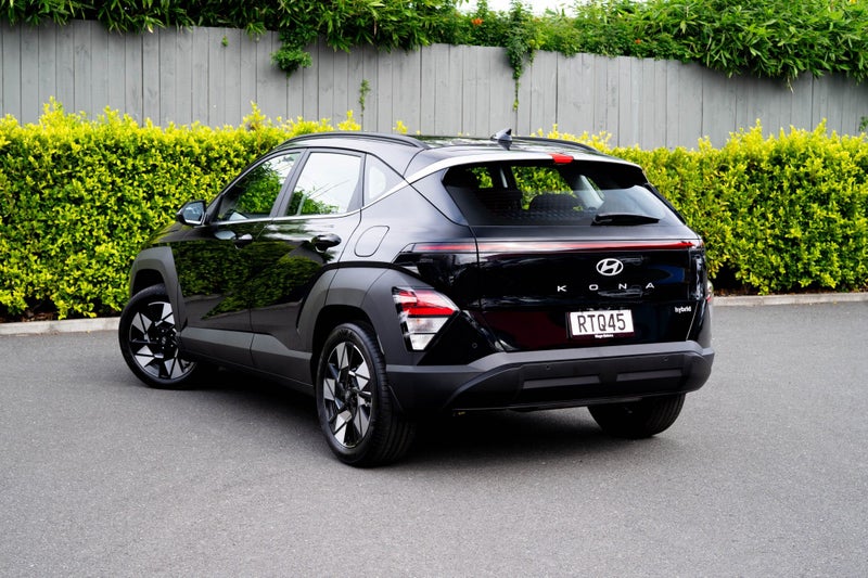 2026 Hyundai Kona Hybrid Active image 3