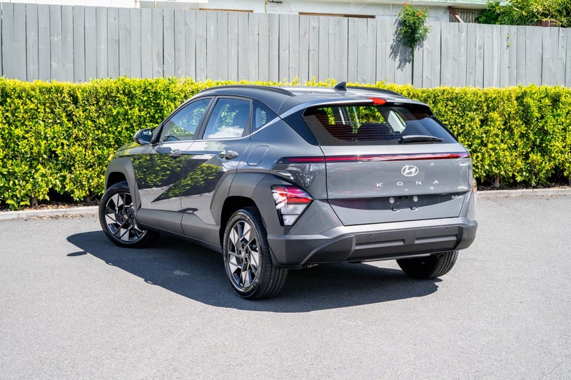 2026 Hyundai Kona Hybrid Active image 3