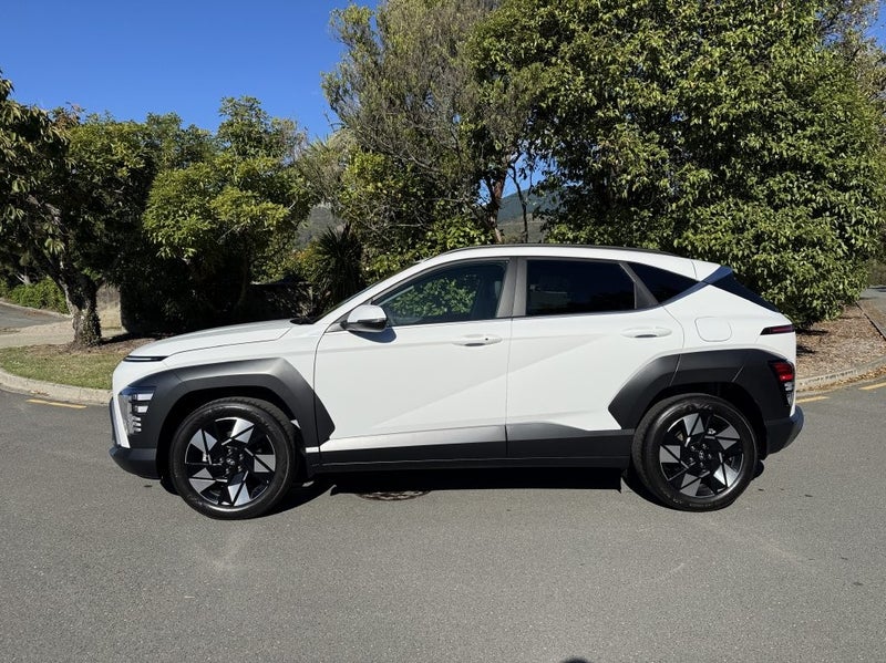 2026 Hyundai Kona SX2 Elite 2.0 image 2