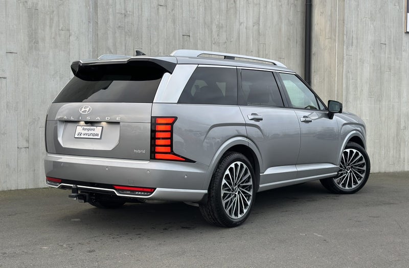 2026 Hyundai Palisade Calligraphy 2.5T Hev image 4