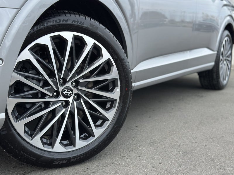 2026 Hyundai Palisade Calligraphy 2.5T Hev image 5