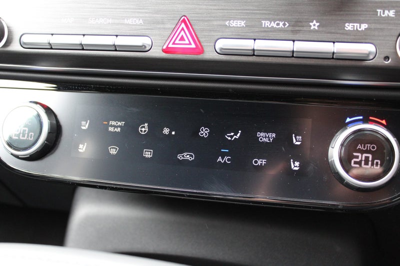 2026 Hyundai Palisade Calligraphy 2.5T Hev image 5