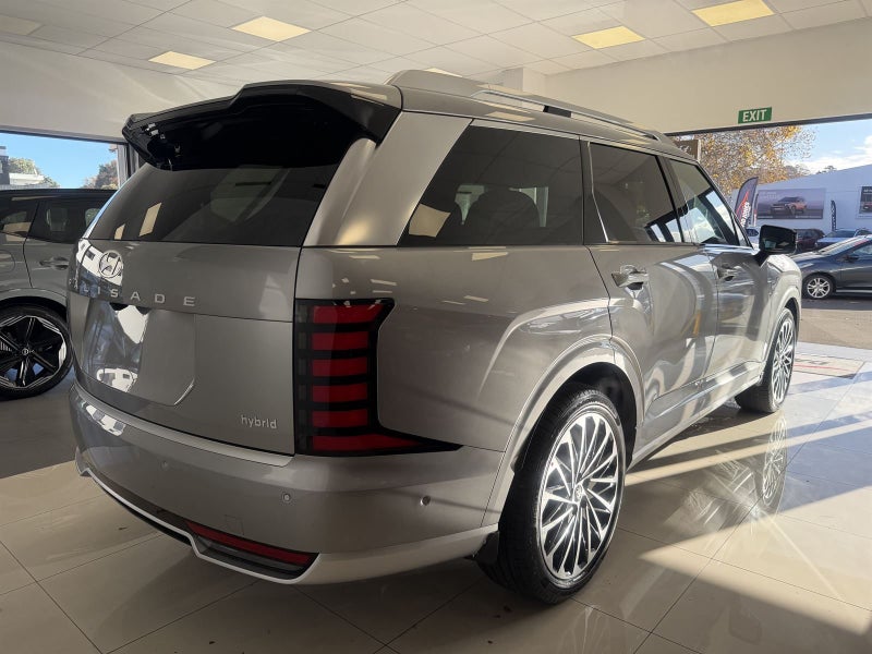 2026 Hyundai Palisade Calligraphy 2.5T HEV image 3