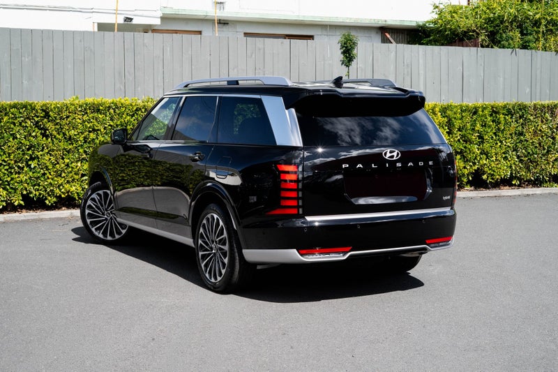 2026 Hyundai Palisade Calligraphy 8S Hybrid 2.5... image 3