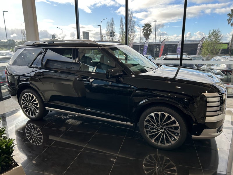 2026 Hyundai Palisade LX3 2.5T HEV Calligraphy... image 5