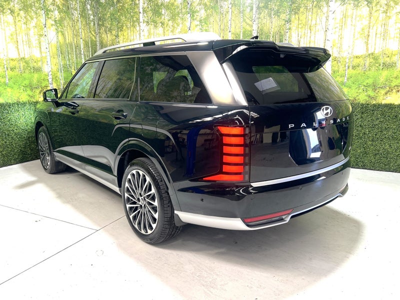 2026 Hyundai Palisade LX3 2.5T HEV Calligraphy... image 5
